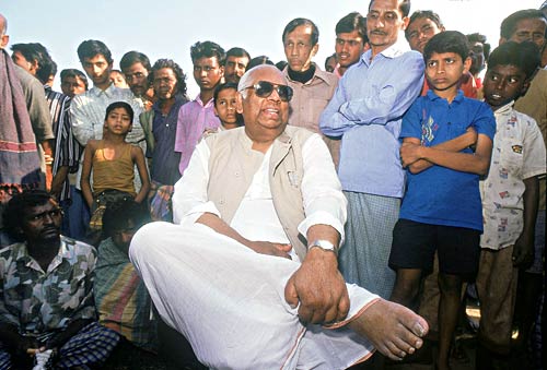 प. बंगाल में पसोपेश में वाममोर्चा