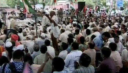 क्‍या हुआ अन्‍ना के अनशन में? । क्‍यों किया अन्‍ना ने अनशन?