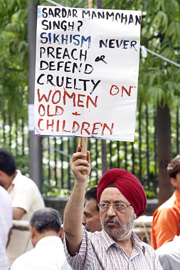 क्‍या हुआ अन्‍ना के अनशन में? । क्‍यों किया अन्‍ना ने अनशन?