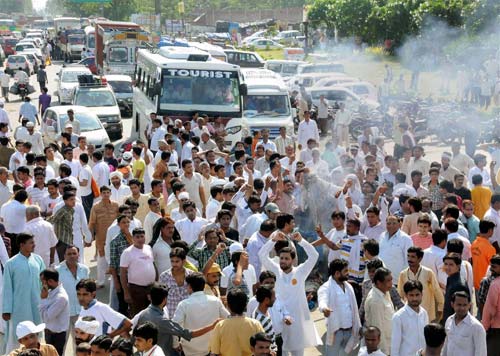 बाबा रामदेव अस्‍पताल में भर्ती