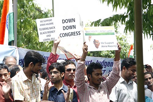 क्‍या हुआ अन्‍ना के अनशन में? । क्‍यों किया अन्‍ना ने अनशन?