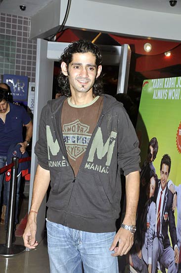 'ऑलवेज कभी-कभी' के प्रीमियर पर सितारे । सितारों की मस्‍ती