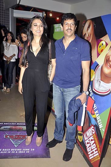 'ऑलवेज कभी-कभी' के प्रीमियर पर सितारे । सितारों की मस्‍ती