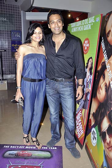 'ऑलवेज कभी-कभी' के प्रीमियर पर सितारे । सितारों की मस्‍ती