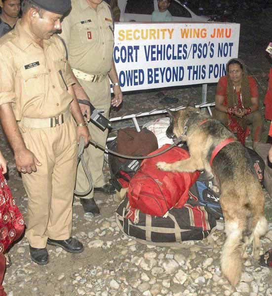 चलें श्री अमरनाथ की यात्रा पर...। पढ़ें किस रास्ते जायें यात्रा पर