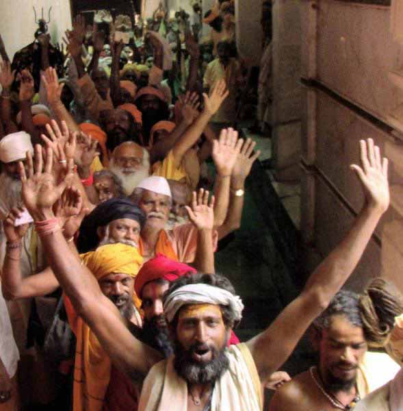 चलें श्री अमरनाथ की यात्रा पर...। पढ़ें किस रास्ते जायें यात्रा पर