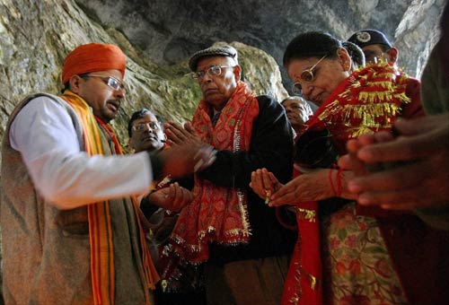 चलें श्री अमरनाथ की यात्रा पर...। पढ़ें किस रास्ते जायें यात्रा पर