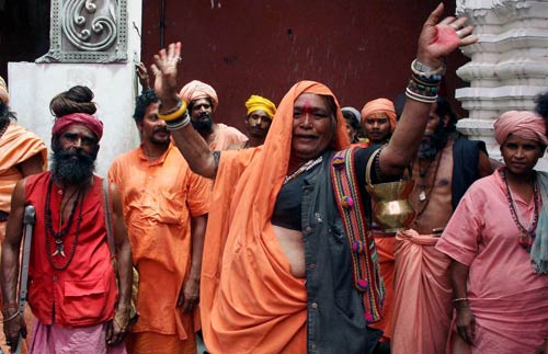 चलें श्री अमरनाथ की यात्रा पर...। पढ़ें किस रास्ते जायें यात्रा पर