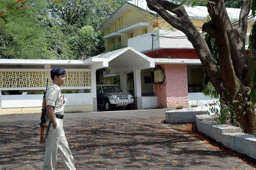 फोटो: कौन आए रामदेव के समर्थन में? । सड़कों पर समर्थक