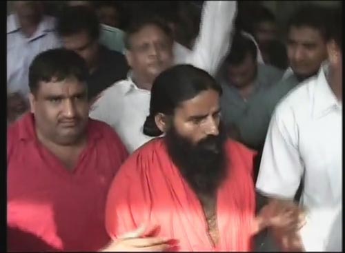 देखें रामदेव ने प्रेस कॉन्‍फ्रेंस में क्‍या कहा...। टूटा अनशन