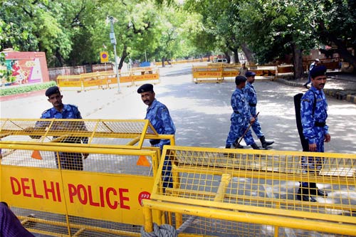 फोटो: कौन आए रामदेव के समर्थन में? । सड़कों पर समर्थक