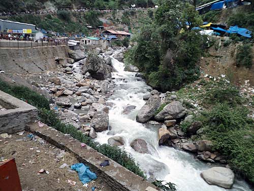 स्‍वर्ग के द्वार खोलते बद्रीनाथ-केदारनाथ | देखें दार्जीलिंग