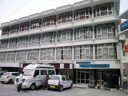 स्‍वर्ग के द्वार खोलते बद्रीनाथ-केदारनाथ | देखें दार्जीलिंग