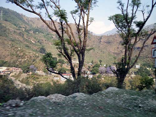 स्‍वर्ग के द्वार खोलते बद्रीनाथ-केदारनाथ | देखें दार्जीलिंग