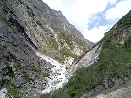 स्‍वर्ग के द्वार खोलते बद्रीनाथ-केदारनाथ | देखें दार्जीलिंग