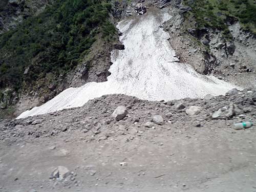 स्‍वर्ग के द्वार खोलते बद्रीनाथ-केदारनाथ | देखें दार्जीलिंग