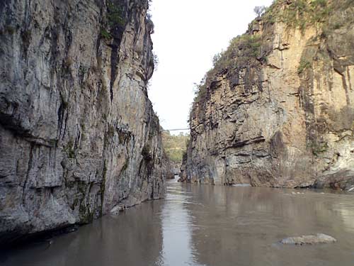 स्‍वर्ग के द्वार खोलते बद्रीनाथ-केदारनाथ | देखें दार्जीलिंग