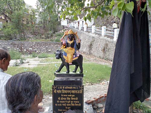 स्‍वर्ग के द्वार खोलते बद्रीनाथ-केदारनाथ | देखें दार्जीलिंग