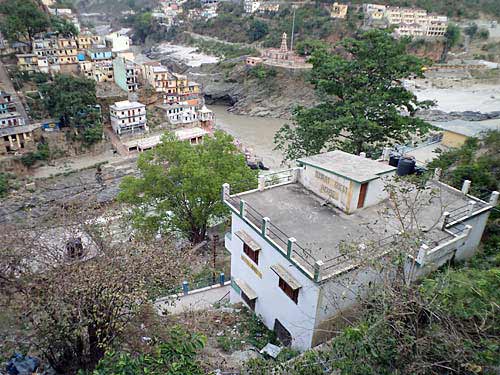 स्‍वर्ग के द्वार खोलते बद्रीनाथ-केदारनाथ | देखें दार्जीलिंग