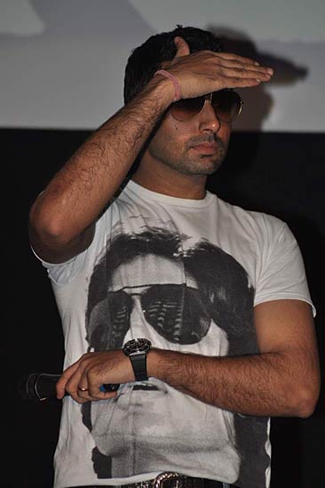 अमिताभ बने आइटम ब्वॉय...| अमिताभ संग शाहरुख