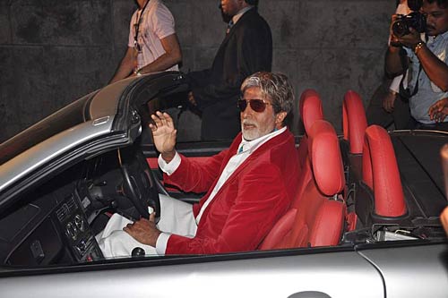 अमिताभ बने आइटम ब्वॉय...| अमिताभ संग शाहरुख