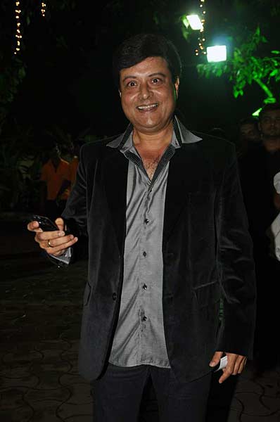 बिग टेलीविजन अवार्ड समारोह में सितारे । सितारों की मस्‍ती