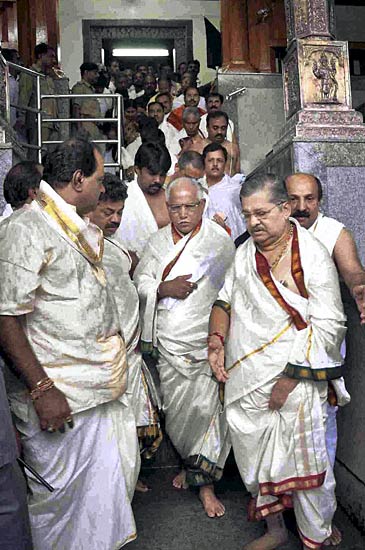 27 जून 2011: तस्‍वीरों में देखें दिनभर की बड़ी खबरें