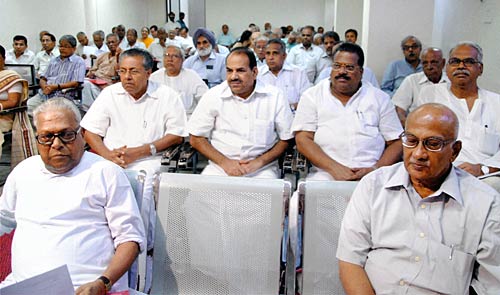 11 जून 2011: तस्‍वीरों में दिनभर की बड़ी खबरें