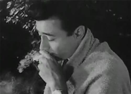 हर फिक्र को धुएं में उड़ाता चला गया...| ग्लैमर का तड़का