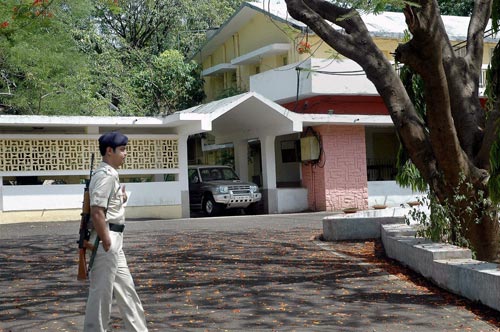 6 जून 2011: तस्‍वीरों में देखें दिनभर की बड़ी खबरें