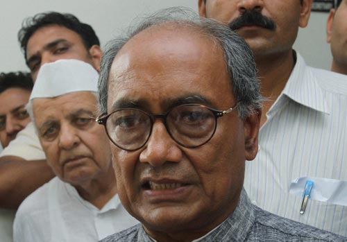 6 जून 2011: तस्‍वीरों में देखें दिनभर की बड़ी खबरें