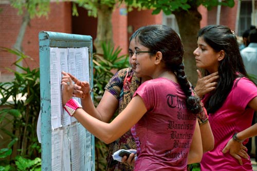 21 जून 2011: तस्‍वीरों में देखें दिनभर की बड़ी खबरें