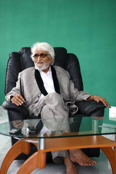 नहीं रहे चित्रकार एमएफ हुसैन...। भारत के 'पिकासो'