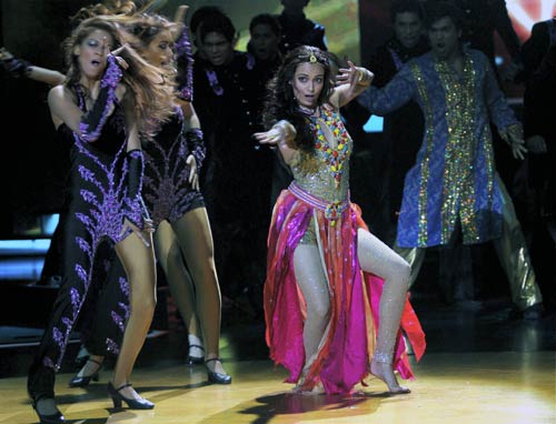 आईफा समारोह में सितारों की मस्‍ती । सितारों का जमघट