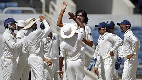 भारत-वेस्टइंडीज किंग्सटन टेस्ट, दूसरे दिन की झलकियां