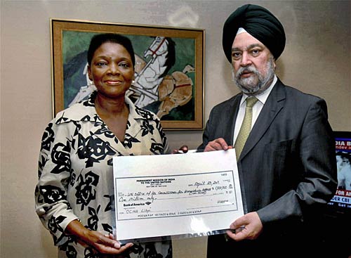 9 जून 2011: तस्‍वीरों में दिनभर की बड़ी खबरें