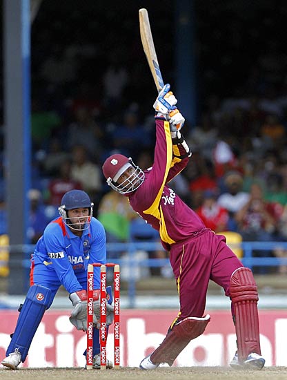 टीम इंडिया ने पहला वनडे 4 विकेट से जीता