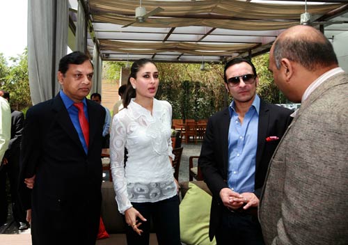 सैफ और करीना की राहें अलग? | रैंप पर सैफ और करीना