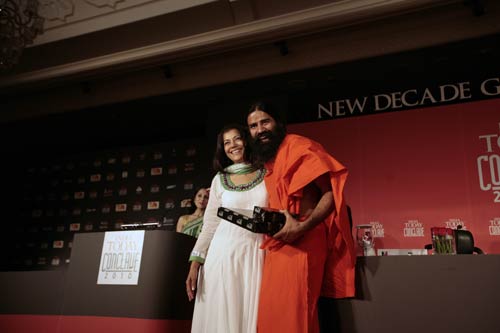 तस्‍वीरों में बाबा रामदेव की जिंदगी । पार्टी नहीं बनाऊंगा