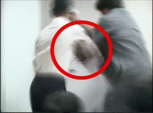 कांग्रेस प्रवक्‍ता जनार्दन द्विवेदी की पीसी में हंगामा