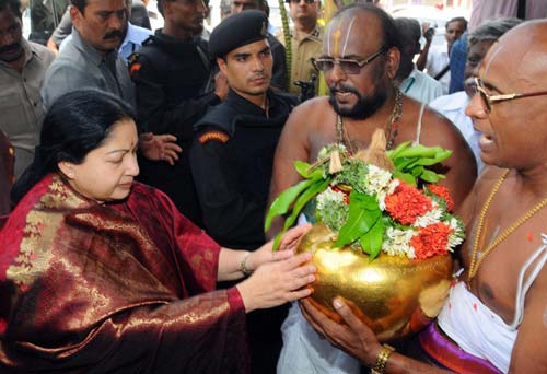 19 जून 2011: तस्‍वीरों में देखें दिनभर की बड़ी खबरें