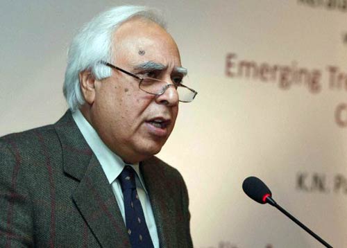 18 जून 2011: तस्‍वीरों में देखें दिनभर की बड़ी खबरें