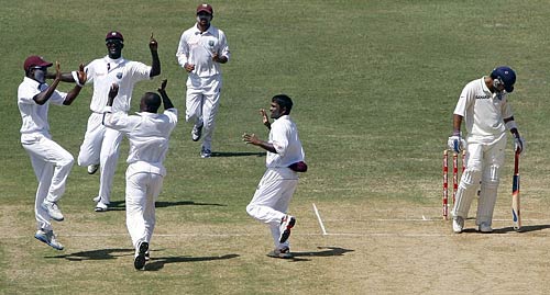 भारत-वेस्टइंडीज किंग्सटन टेस्ट, तीसरे दिन की झलकियां