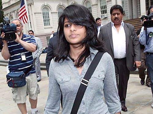 10 जून 2011: तस्‍वीरों में दिनभर की बड़ी खबरें