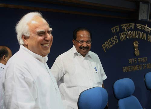 सरकार चाहती है 'सरकारी लोकपाल'