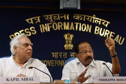 सरकार चाहती है 'सरकारी लोकपाल'