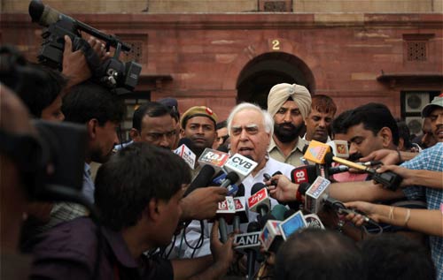 सरकार चाहती है 'सरकारी लोकपाल'