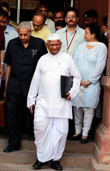 सरकार चाहती है 'सरकारी लोकपाल'