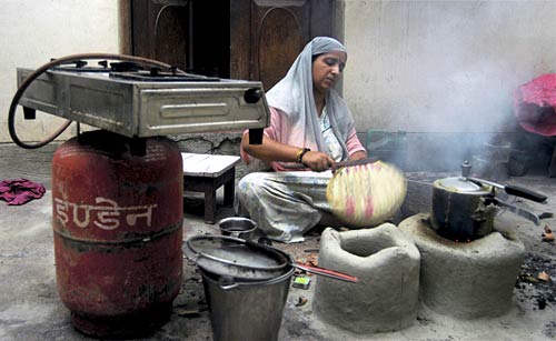 28 जून 2011: तस्‍वीरों में देखें दिनभर की बड़ी खबरें