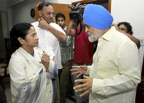 22 जून 2011: तस्‍वीरों में देखें दिनभर की बड़ी खबरें